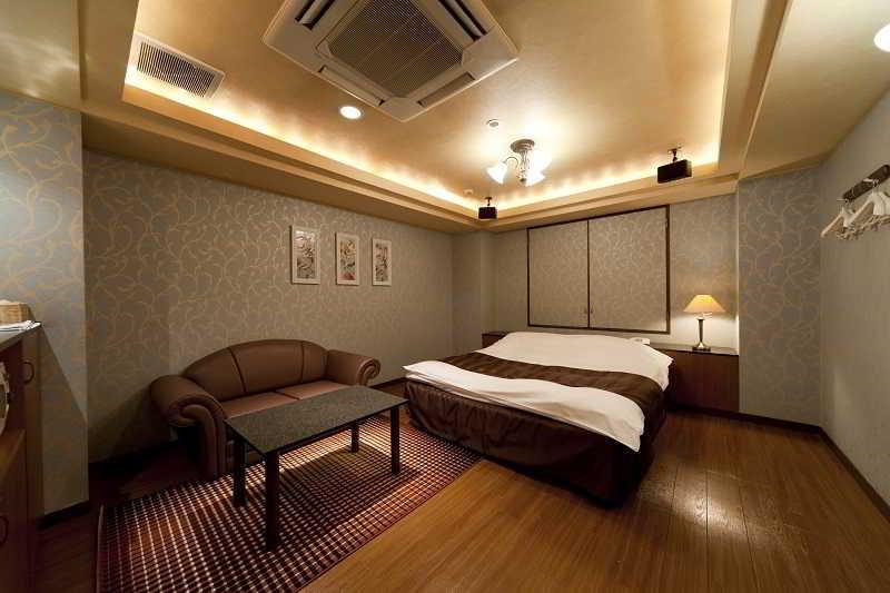โรงแรมแกรนด์ ไฟน์ โทะโยะนะกะ มินะมิ ที่จอดรถฟรี - สำหรับผู้ใหญ่เท่านั้น โทโยนากะ ภายนอก รูปภาพ